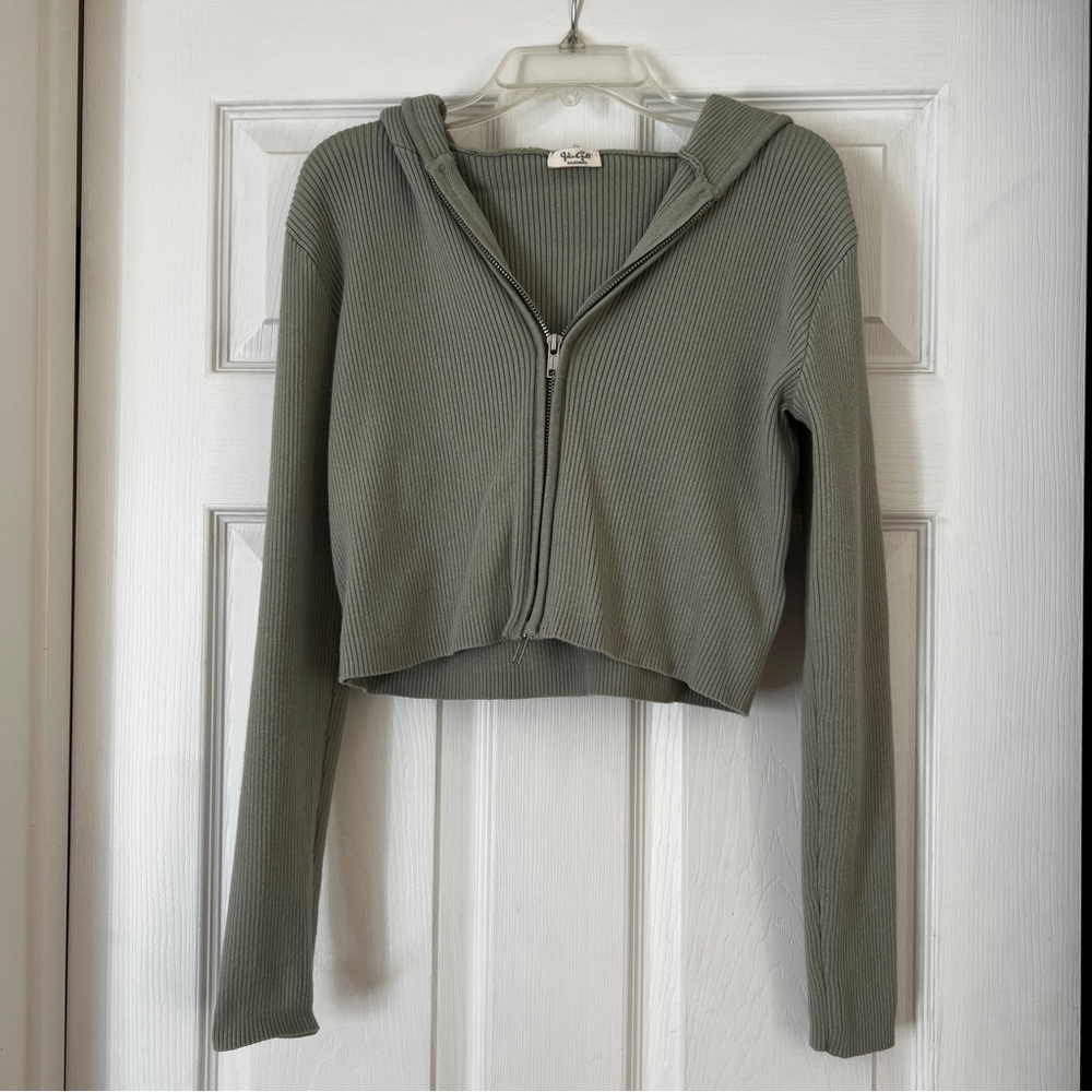 NWOT Brandy Melville John Galt Sage Olive Green Ribbed Zip-Up Crop Arden Hoodie